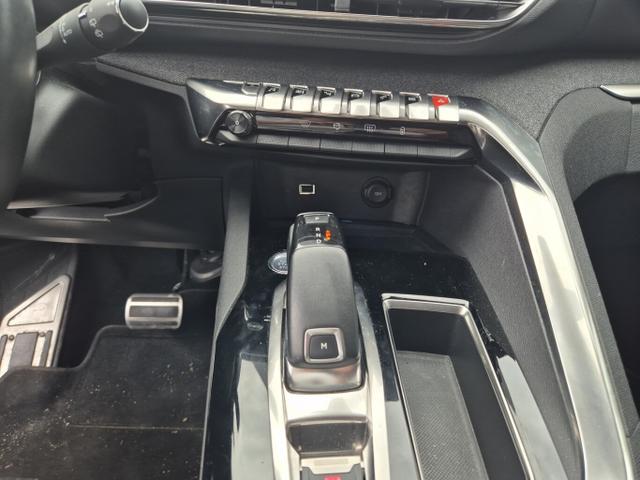 Peugeot 3008 All. Business 1.2 PureTech 130 LED Nav KeyL 