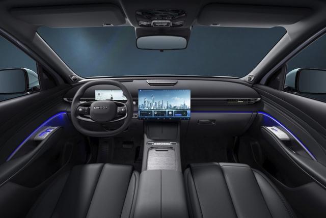 Omoda 7 PHEV Premium Pano 540Kam el.Heckk ACC SHZ Keyl 