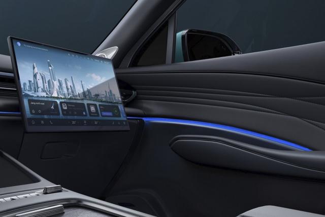 Omoda 7 PHEV Premium Pano 540Kam el.Heckk ACC SHZ Keyl 