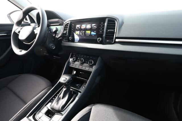 Skoda Karoq Selection DSG Selec ACC Kam SideA SHZv/h Kessy SunS 