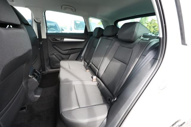 Skoda Karoq Selection DSG Selec ACC Kam SideA SHZv/h Kessy SunS 