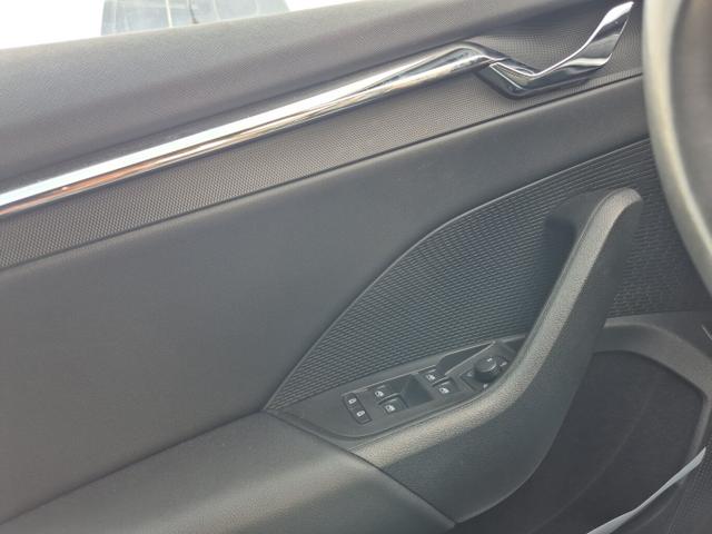 Skoda Octavia Combi Style 2.0 TDI 150 DSG LED Nav Kam 
