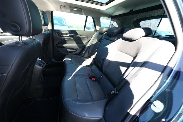 Opel Insignia Country Tour Business INNOVATION 1.6 CDTI 136 Aut. 