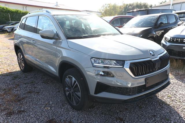 Skoda Karoq - Selection DSG Selec AHK ACC Kam SideA SHZv/h Kessy