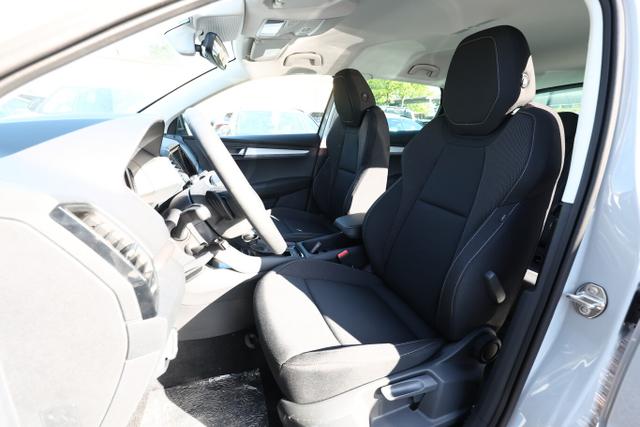 Skoda Karoq Selection DSG Selec AHK ACC Kam SideA SHZv/h Kessy 
