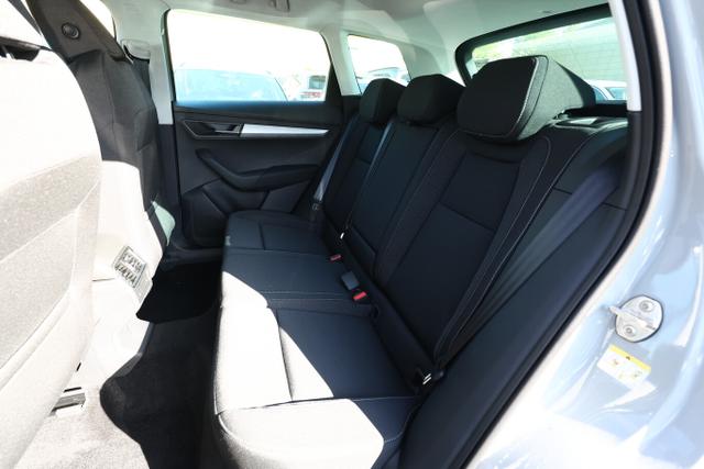 Skoda Karoq Selection DSG Selec AHK ACC Kam SideA SHZv/h Kessy 