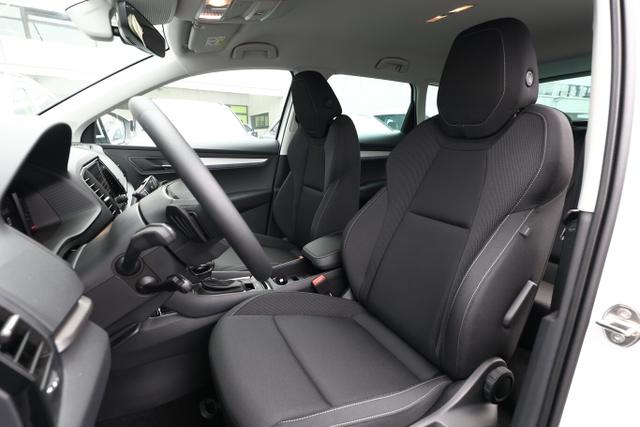 Skoda Karoq Selection DSG Selec AHK ACC Kam SideA SHZv/h Kessy 