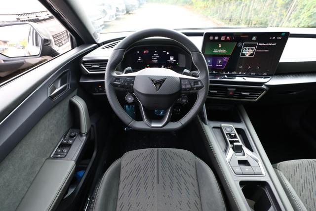 Cupra Leon DSG Tribe Edition Pano EdgeP MemoryS SHZ 19 
