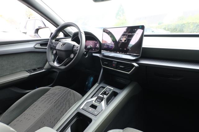 Cupra Leon DSG Tribe Edition Pano EdgeP MemoryS SHZ 19 