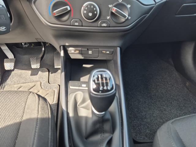 Hyundai BAYON Select 1.0 T-GDI 100 PDC Temp Klima LM16Z 