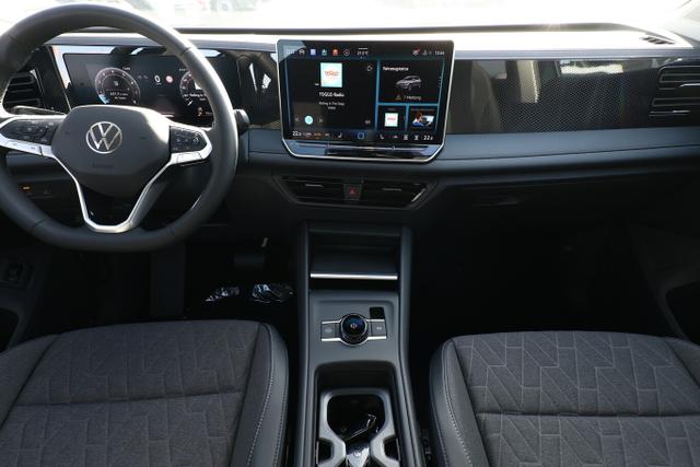 Volkswagen Tiguan DSG LED+ IQ.DRIVE SHZ 5JGar. Keyl 17Z ACC 