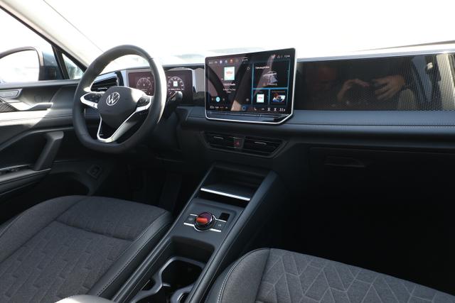 Volkswagen Tiguan DSG LED+ IQ.DRIVE SHZ 5JGar. Keyl 17Z ACC 