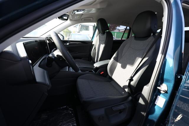 Volkswagen Tiguan DSG LED+ IQ.DRIVE SHZ 5JGar. Keyl 17Z ACC 