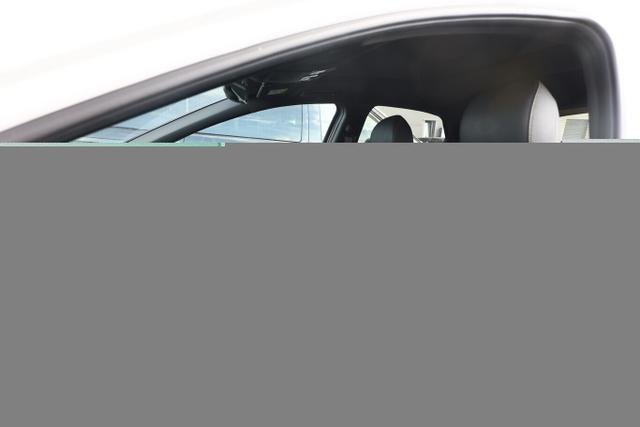 Kia XCeed Launch Edition 1.6 T-GDI 204 DCT Nav PanoD 