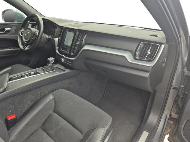 Volvo XC60 Momentum XC 60 T4 190 Aut. Nav LED PDC Kam LM20Z 