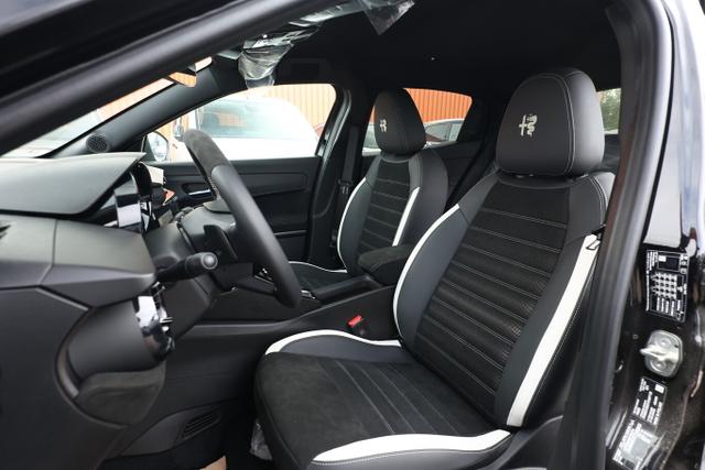 Alfa Romeo Junior Ibrida Sport Speciale TechP Matrix 18"LM 