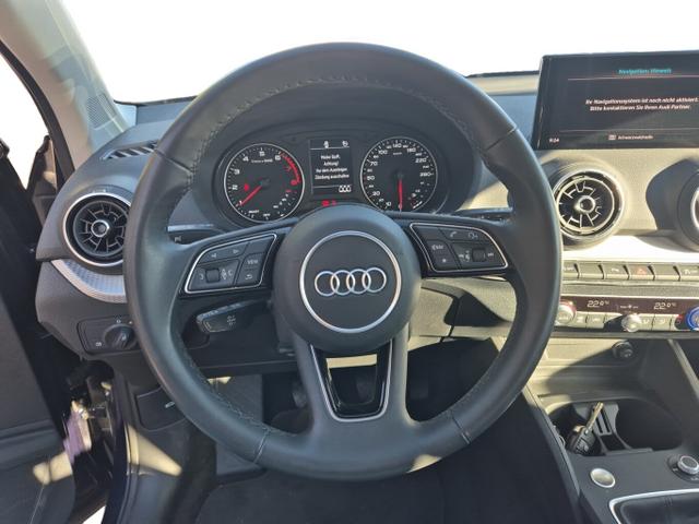 Audi Q2 35 1.5 TFSI basis LED KlimaKomfortP Kam PDC 