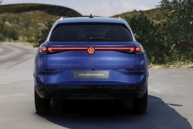 Volkswagen T-Roc R-Line IQ.Matrix Pano AHK EasyO ParkAss+ 