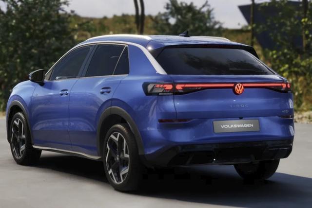 Volkswagen T-Roc R-Line IQ.Matrix Pano AHK EasyO ParkAss+ 