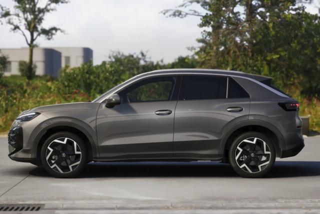 Volkswagen T-Roc R-Line AHK EasyO ParkAss+ SHZ LM18Z Keyl 