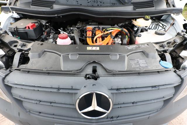 Mercedes-Benz eVito 112 Kasten 60kWh lang Holz SHZ Klima 3-S 