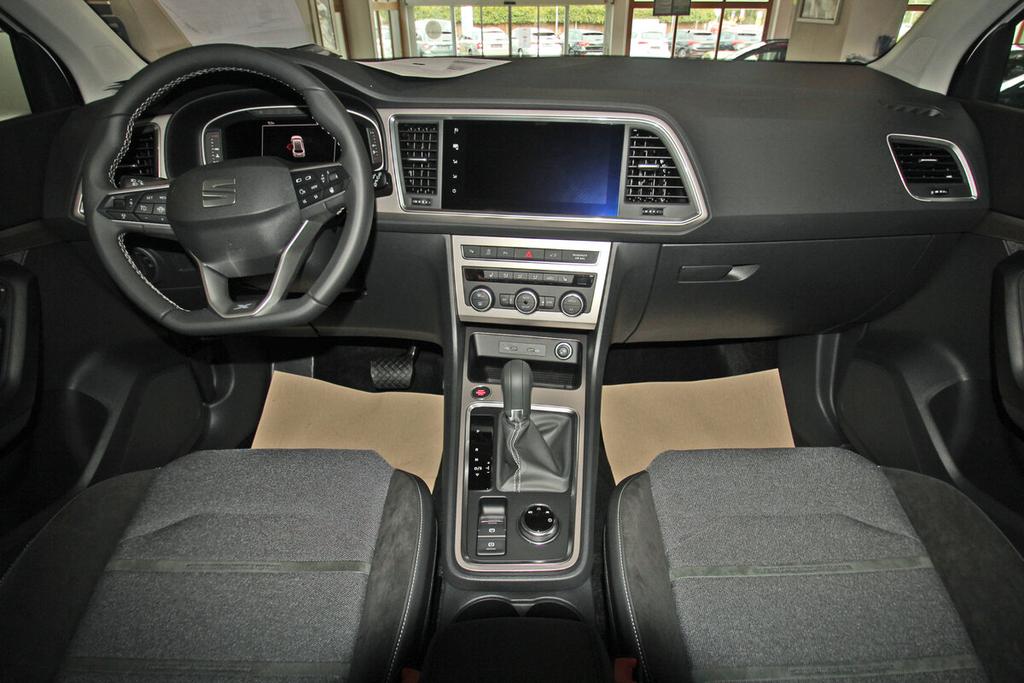 Seat Ateca 1 5 Tsi Dsg Xperience Acc 18 Zoll Facelift Sofort Verfugbar Bei Eu Autohaus Schron