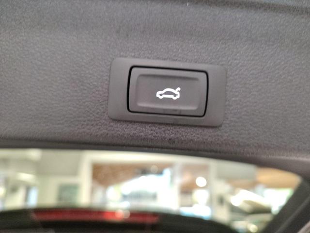 Audi A4 Avant 40 TDI quattro S line S-tronic S-LINE, AHK, Matrix, Standheizung 