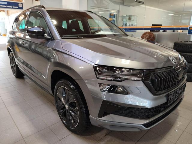 Skoda Karoq - Sportline 1.5 TSI DSG Sportline, AHK, Pano, Navi, Kamera, 5 J.-Garantie