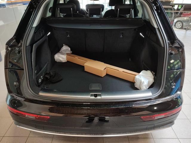 Audi Q5 40 TDI quattro basis S-Tronic, Matrix, virtual, MMIplus 