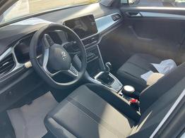 Volkswagen T-Roc - LIFE 1.5 TSI Life, LED, Kamera, Parklenk, Winterpaket