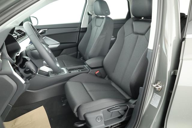 Audi Q3 40 TDI quattro advanced qu S-Tronic, AHK, Navi, Kamera, el. Klappe 