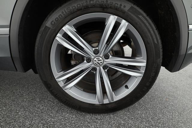 Volkswagen Tiguan Highline BMT/Start-Stopp 4Motion 2.0 TSI DSG 4M R-Line, AHK, Navi, LED, virtualCockpit 