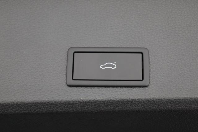 Seat Ateca FR 1.5 TSI DSG FR, Navi, el. Klappe, Kamera, AHK, Ladeboden 