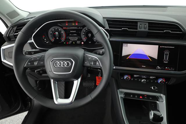 Audi Q3 40 TFSI quattro basis S-Tronic, Side, Kamera, MMI plus, 5-J Garantie 