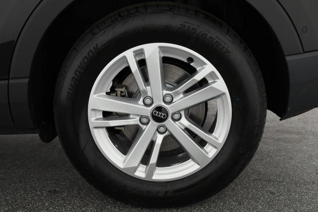 Audi Q3 40 TFSI quattro basis S-Tronic, Side, Kamera, MMI plus, 5-J Garantie 