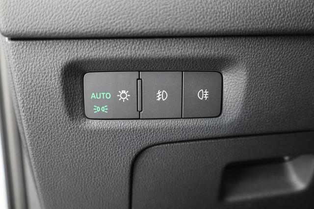 Skoda Octavia Combi Sportline 4x4 IV 2.0 TSI DSG Sportline, Matrix, Side, 5-J Garantie 