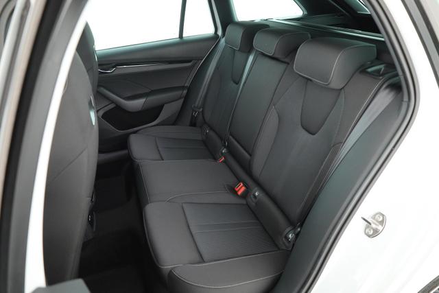 Skoda Octavia Combi Sportline 4x4 IV 2.0 TSI DSG Sportline, Matrix, Side, 5-J Garantie 