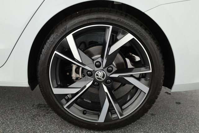 Skoda Octavia Combi Sportline 4x4 IV 2.0 TSI DSG Sportline, Matrix, Side, 5-J Garantie 