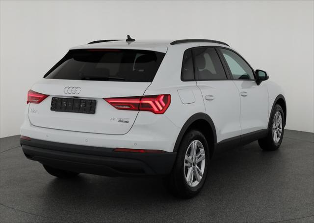 Audi Q3 40 TFSI quattro basis S-Tronic, Side, Kamera, MMI plus, 5-J Garantie 