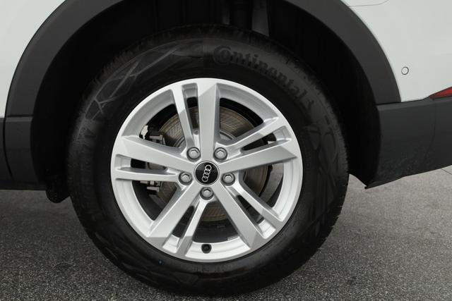 Audi Q3 40 TFSI quattro basis S-Tronic, Side, Kamera, MMI plus, 5-J Garantie 