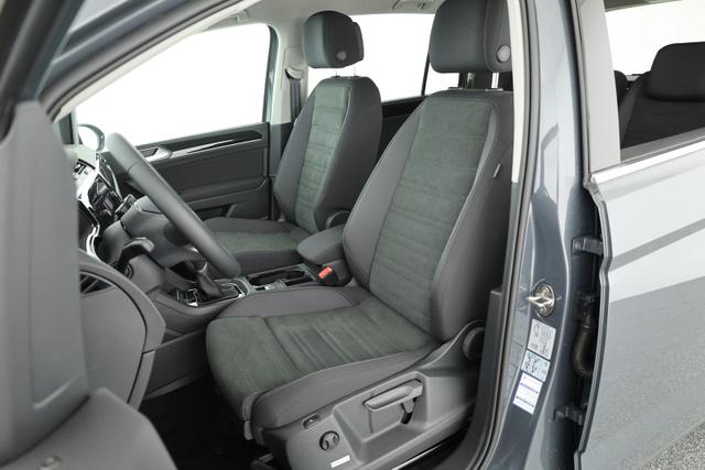 Volkswagen Touran Highline BMT/Start-Stopp 1.5 TSI Highline, 7-Sitzer, AHK, Navi, Side, virtual 