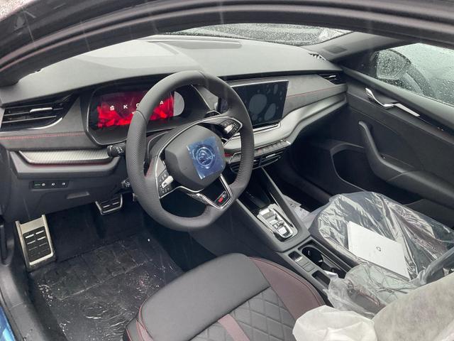 Skoda Octavia Combi - RS 2.0 TSI DSG, AHK, Matrix, Columbus