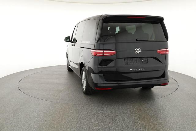 Volkswagen T7 Multivan Basis lang TSI DSG Business LÜ (lang), AHK, 7-Sitzer IQ.Light, 5-J Garantie 