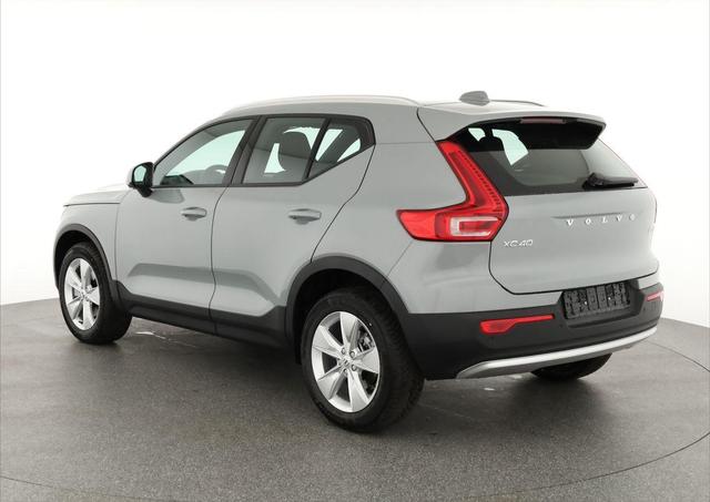 Volvo XC40 Core 2WD B3 Mild-Hybrid Core, AHK, Navi, Thors Hammer, Winter, Kamera, el. Klappe 