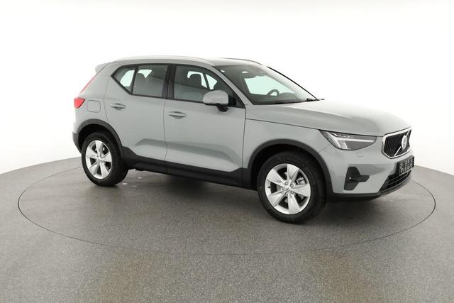 Volvo XC40 Core 2WD B3 Mild-Hybrid Core, Navi, Thors Hammer, Winter, Kamera, el. Klappe 