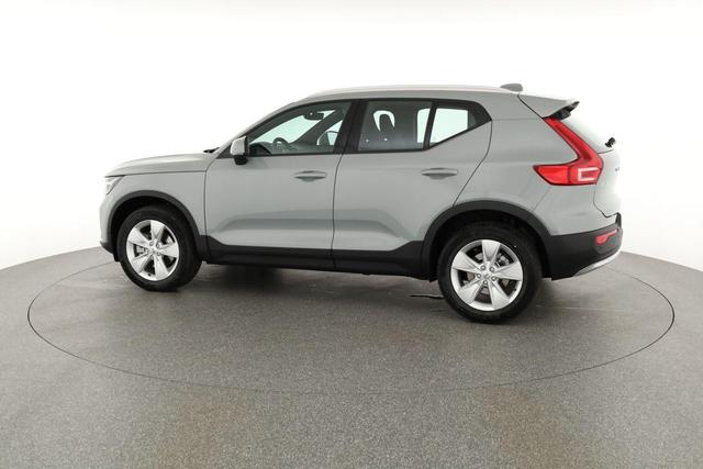 Volvo XC40 Core 2WD B3 Mild-Hybrid Core, AHK, Navi, Thors Hammer, Winter, Kamera, el. Klappe 