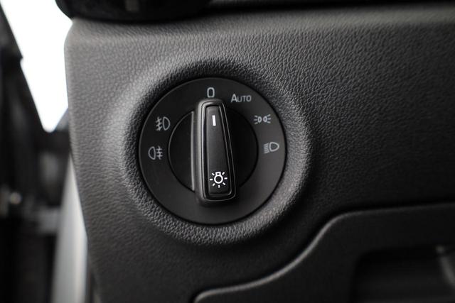 Skoda Fabia Monte Carlo 1.5 TSI DSG Carlo, ColorConcept, LED, Pano, Kamera, 5-J. Garantie 