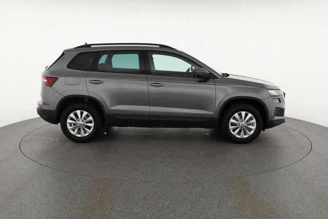 Skoda Karoq SELECTION 1.5 TSI Selection, AHK, Navi, Ladeboden, Winter, 4-J Garantie 