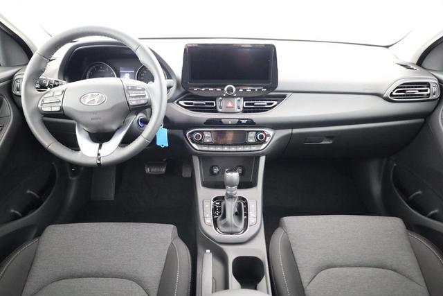 Hyundai i30 Kombi Smart 1.5 T-GDI DCT Smart, LED, Kamera, Winter 