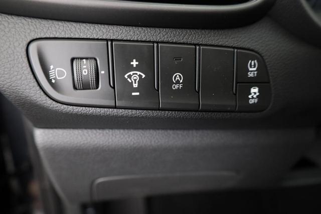 Hyundai i30 Kombi Smart 1.5 T-GDI DCT Smart, LED, Kamera, Winter 